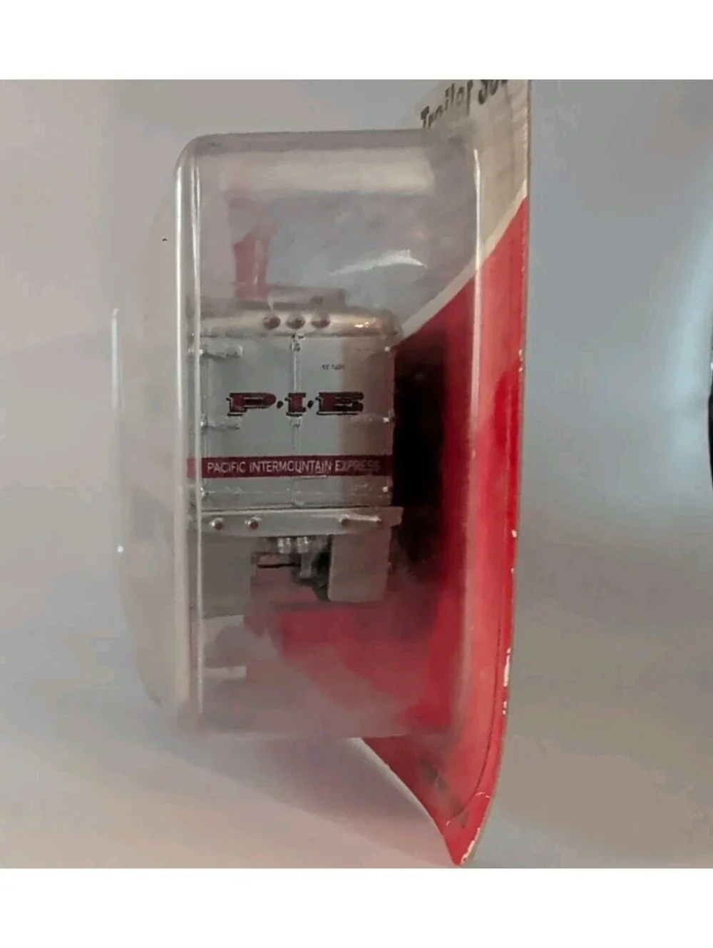 MINI-METALS 31103 HO 1/87 P.I.E. IH R-190 TRACTOR 32' AEROVAN TRAILER RED SILVER